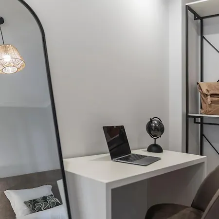 Apartman Ii By An Island Santa Cruz